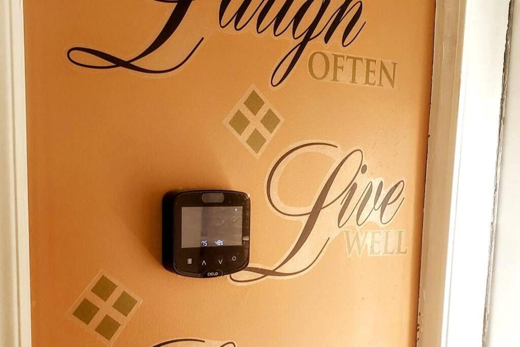 Stylish Suite Tampa Minutes To Hard Rock Casino Mango Exterior foto